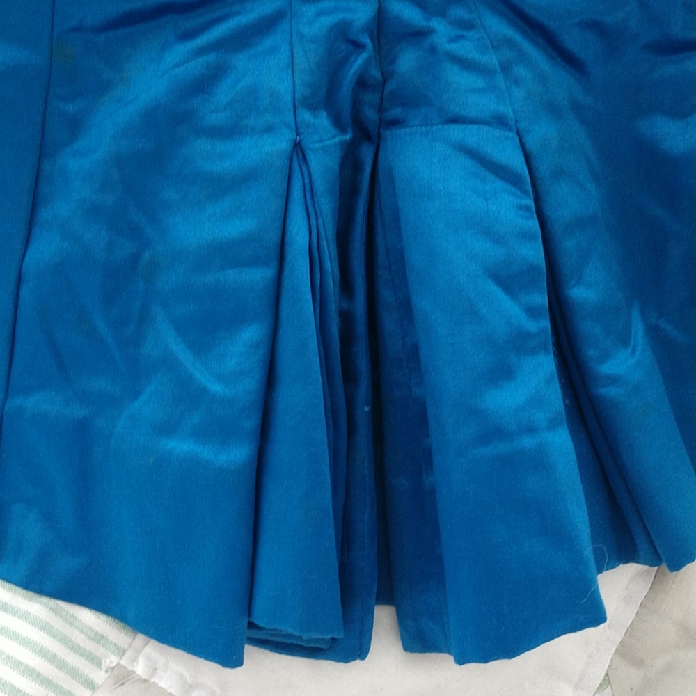 TRUE VICTORIAN ANTIQUE Child's SILK SATIN Bodice / Jacket - Picture 6 of 12